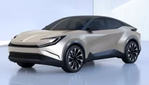 新型C-HR 2023年10月登場？予想『EV？bZコンパクトSUVの市販？』2022年8月特別仕様車設定