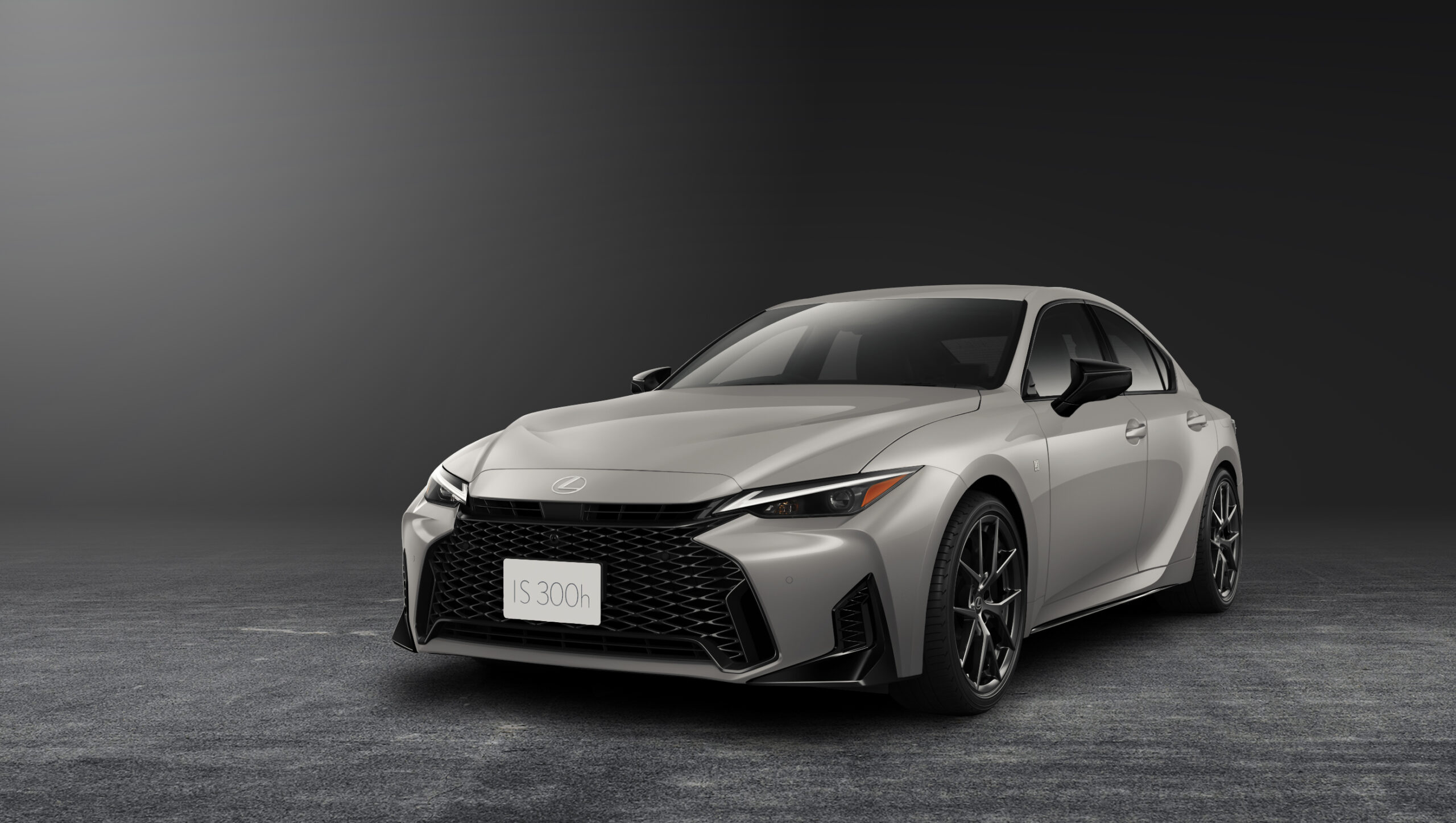 レクサスIS熟成進化の真価｜走りと対話するFRセダン